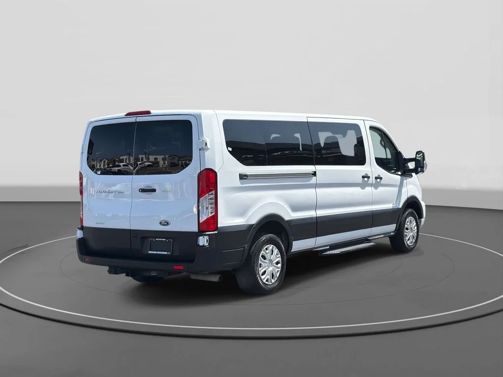 Used 2022 Oxford White Ford XLT image 5