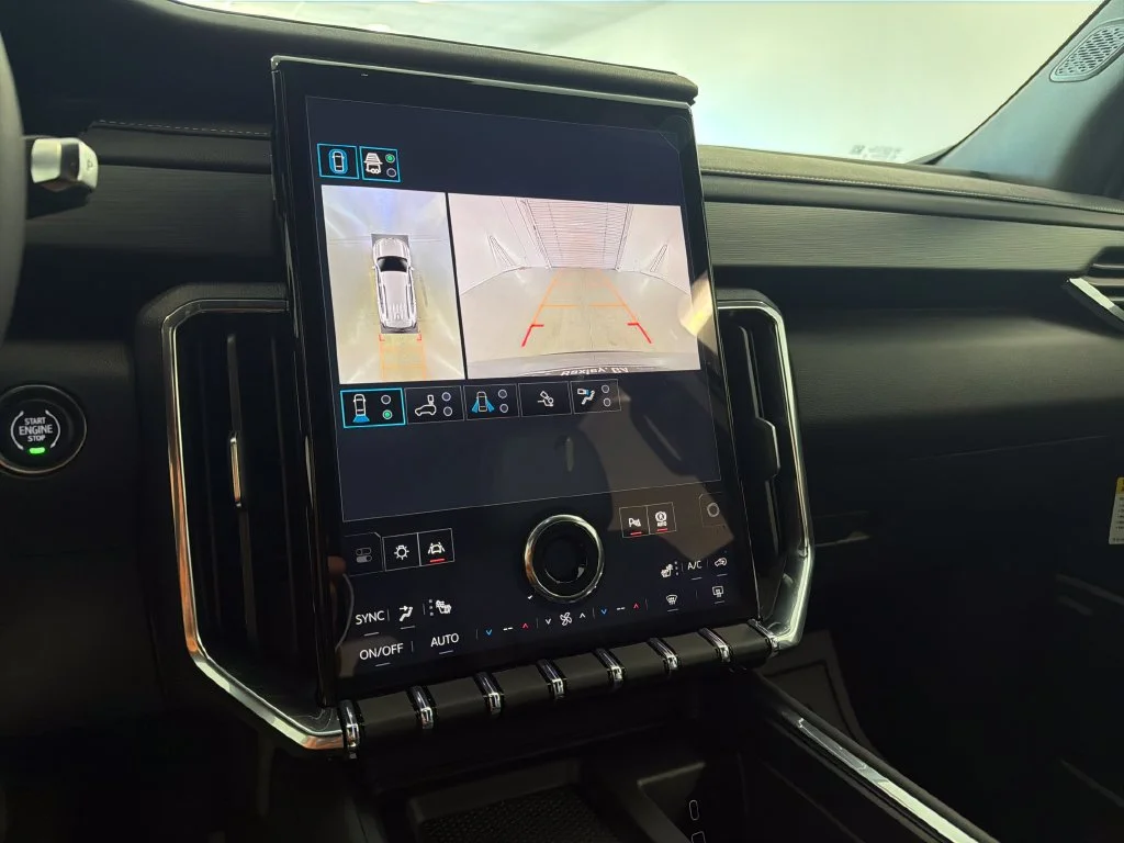 New 2027 Sterling Metallic GMC Elevation image 17