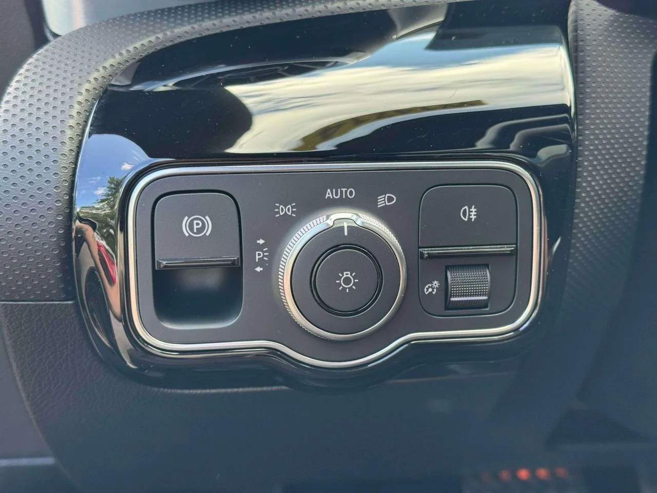 Used 2023 Cosmos Black Metallic Mercedes-Benz 4MATIC® image 23