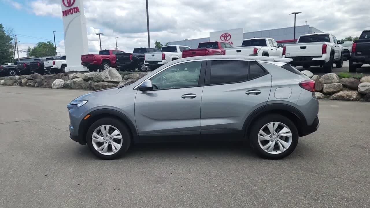 Used 2025 Moonstone Gray Metallic Buick Preferred image 6