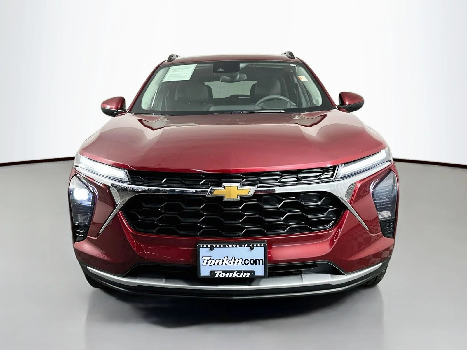 Used 2025 Crimson Metallic Chevrolet LT image 2