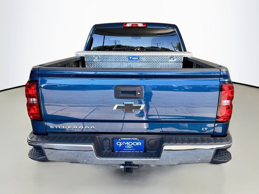 Used 2018 Deep Ocean Blue Metallic Chevrolet LT image 11
