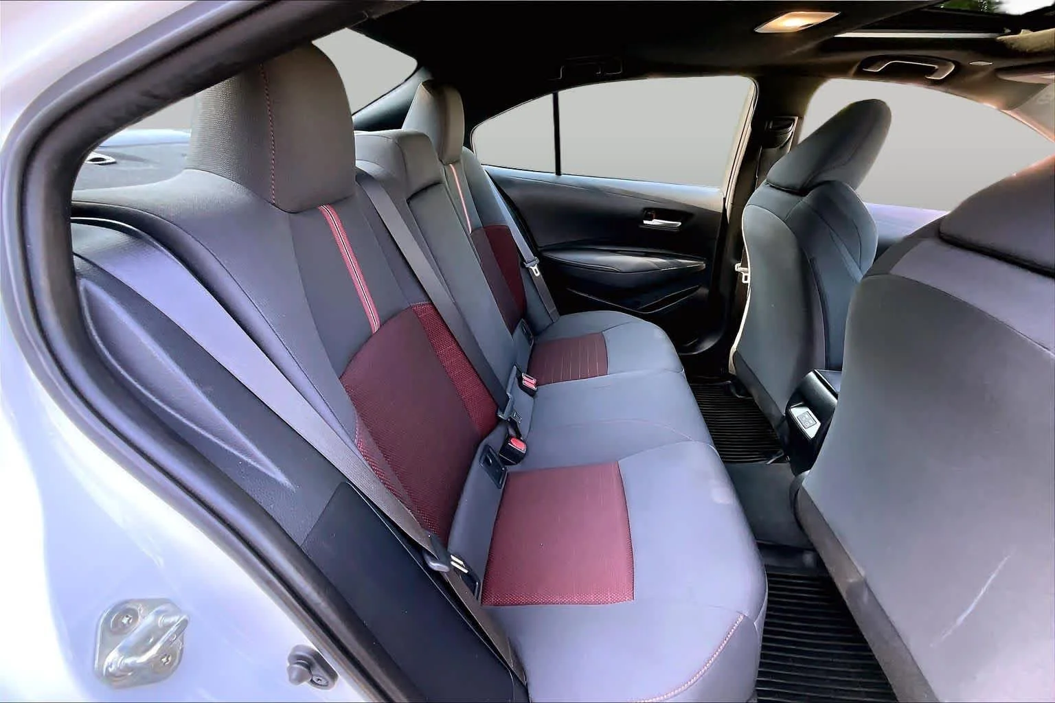 Certified Used 2024 Ice Cap Toyota SE image 19