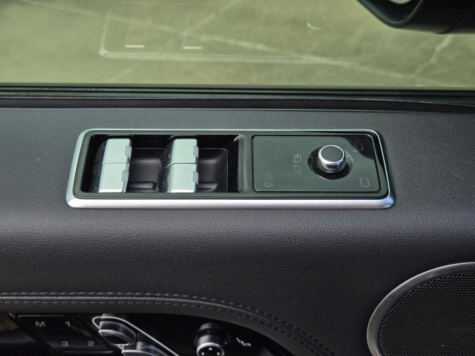 Used 2019 Carpathian Grey Premium Metallic Land Rover SC image 29