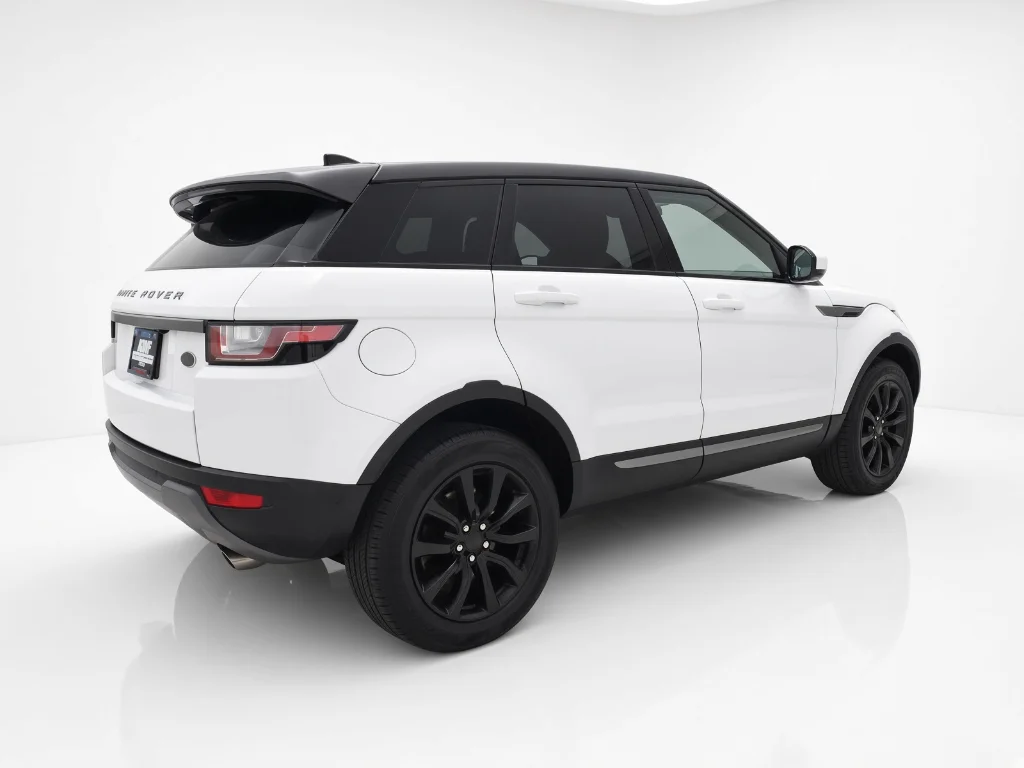 Used 2018 Fuji White Land Rover SE image 8
