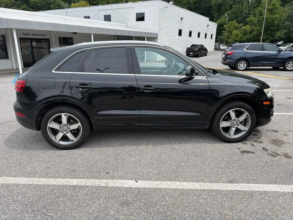 Used 2015  Audi  image 5