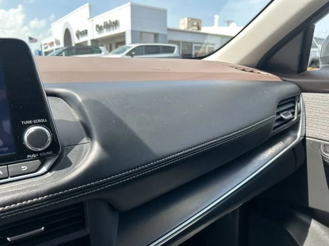 Used 2023 Gray Nissan SV image 36