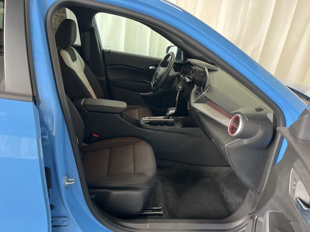 Used 2024 Blue Chevrolet 1RS image 19