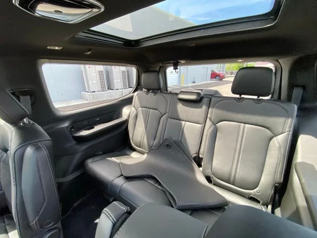 New 2026 High Gloss Black Exterior Paint Jeep Limited Altitude image 14