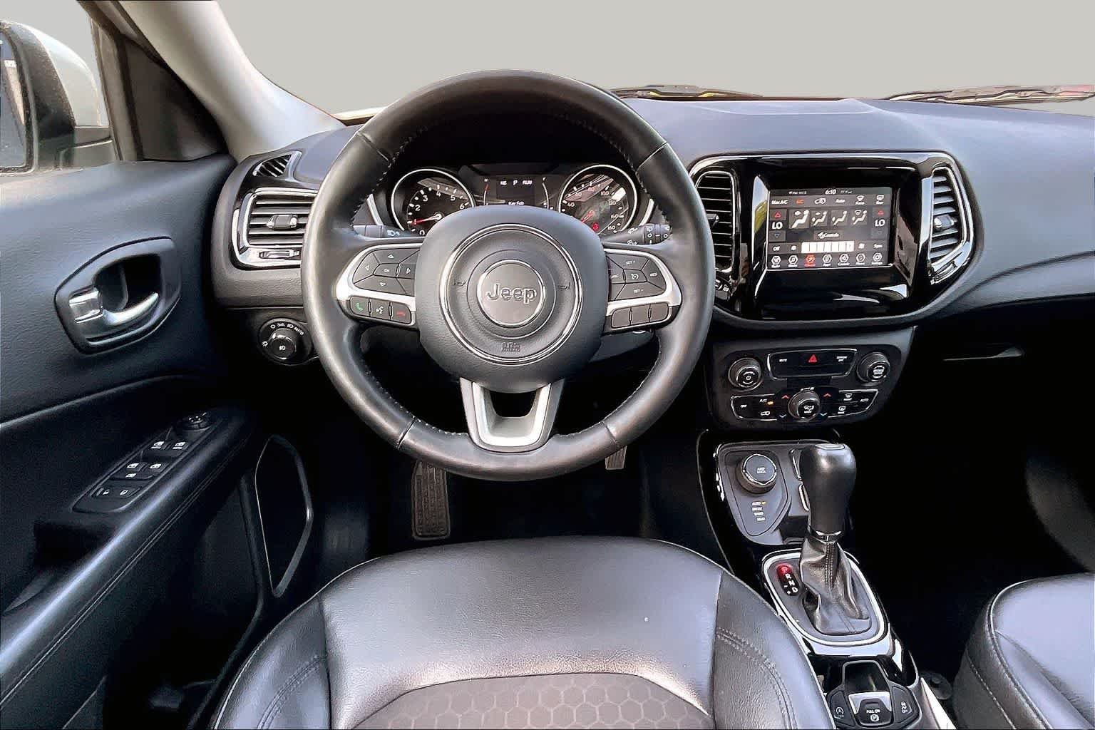 Used 2019 White Clearcoat Jeep Latitude image 6