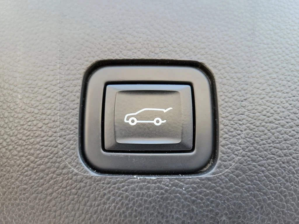 2023 Chevrolet Traverse 1LT - Photo 10