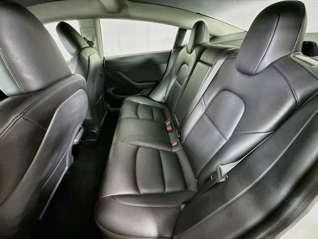 Used 2023 White Tesla Base image 24
