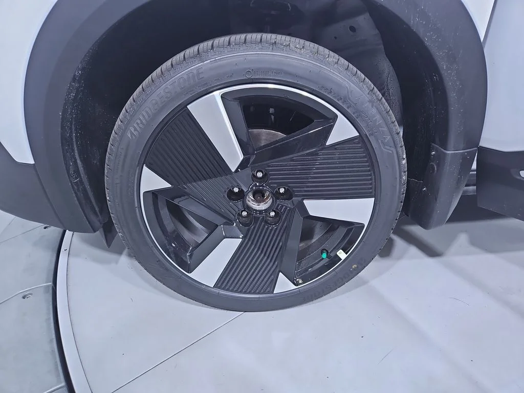 2025 Nissan Kicks SR AWD - Photo 25
