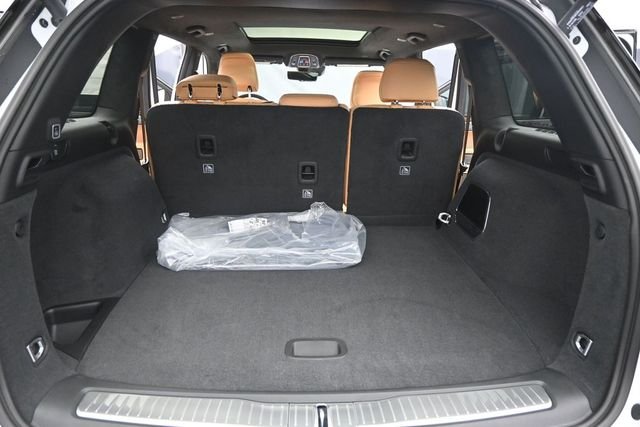 New 2026 Bright White Clear-Coat Exterior Paint Jeep Summit image 12