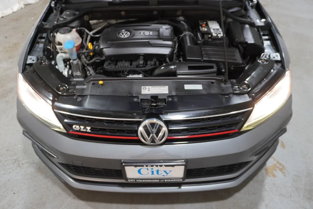 Used 2018 Gray Volkswagen GLI image 29
