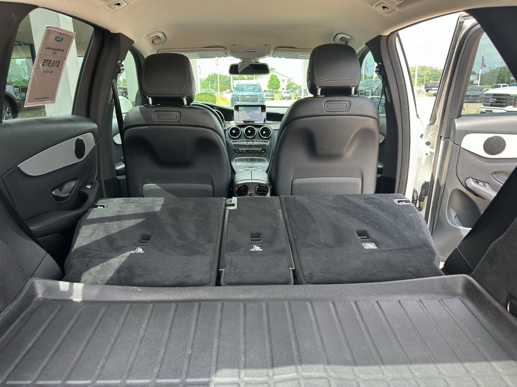 Used 2019 Polar White Mercedes-Benz 300 image 35