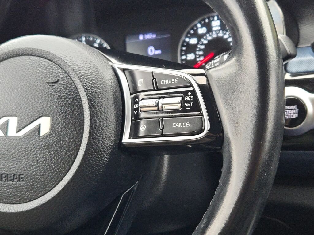 Used 2023 Black Kia S image 29