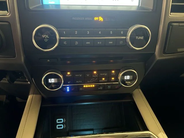 2018 Ford Expedition Platinum - Photo 17