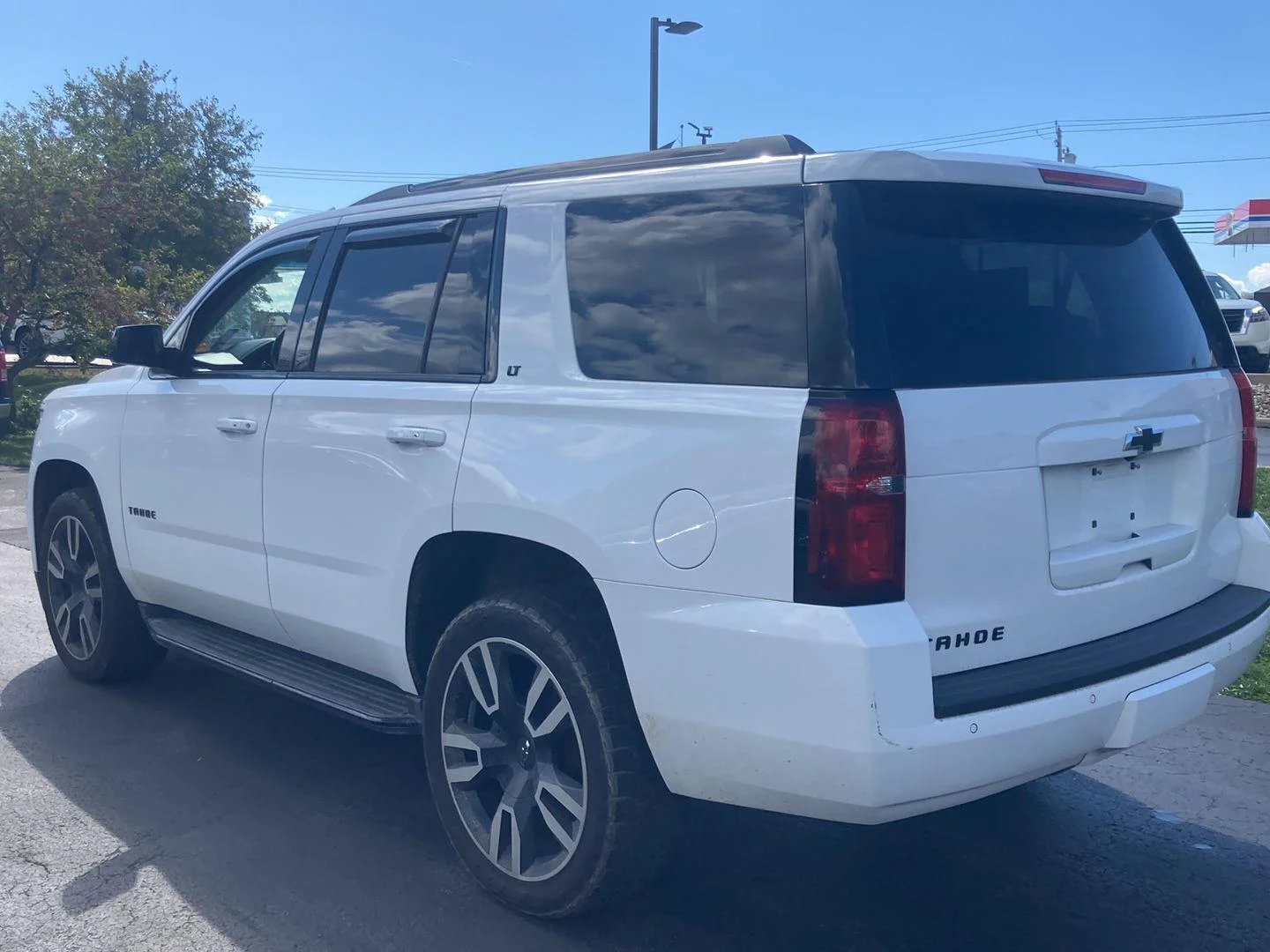 Used 2018 Summit White Chevrolet LT image 5