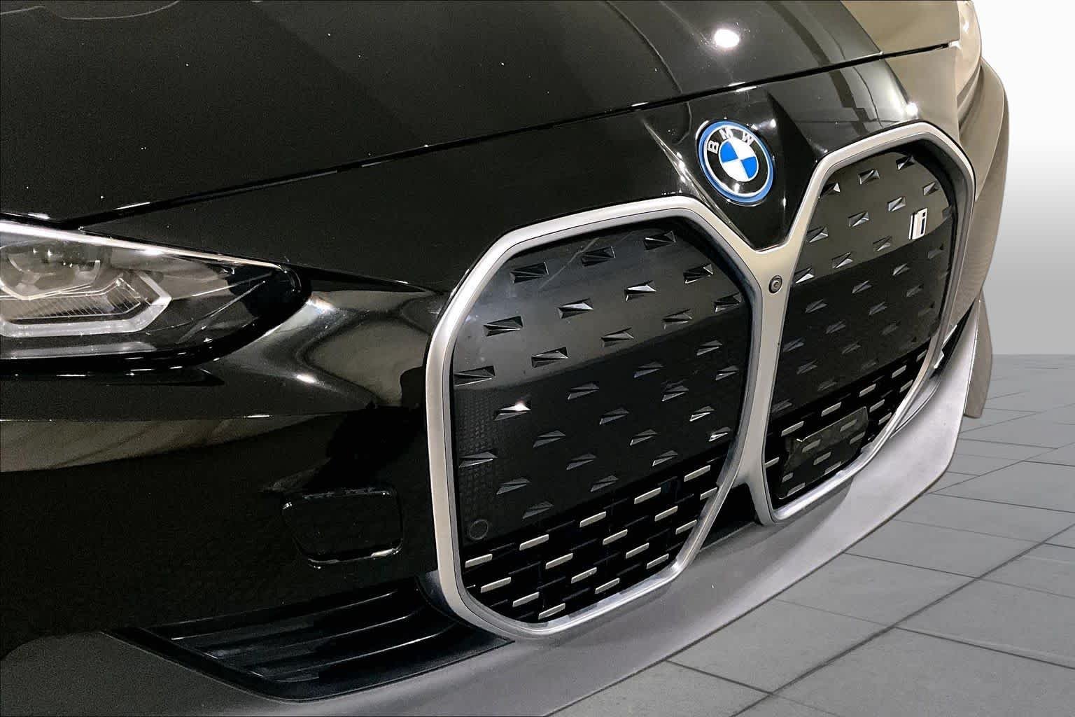 Certified Used 2023 Jet Black BMW eDrive35 image 31