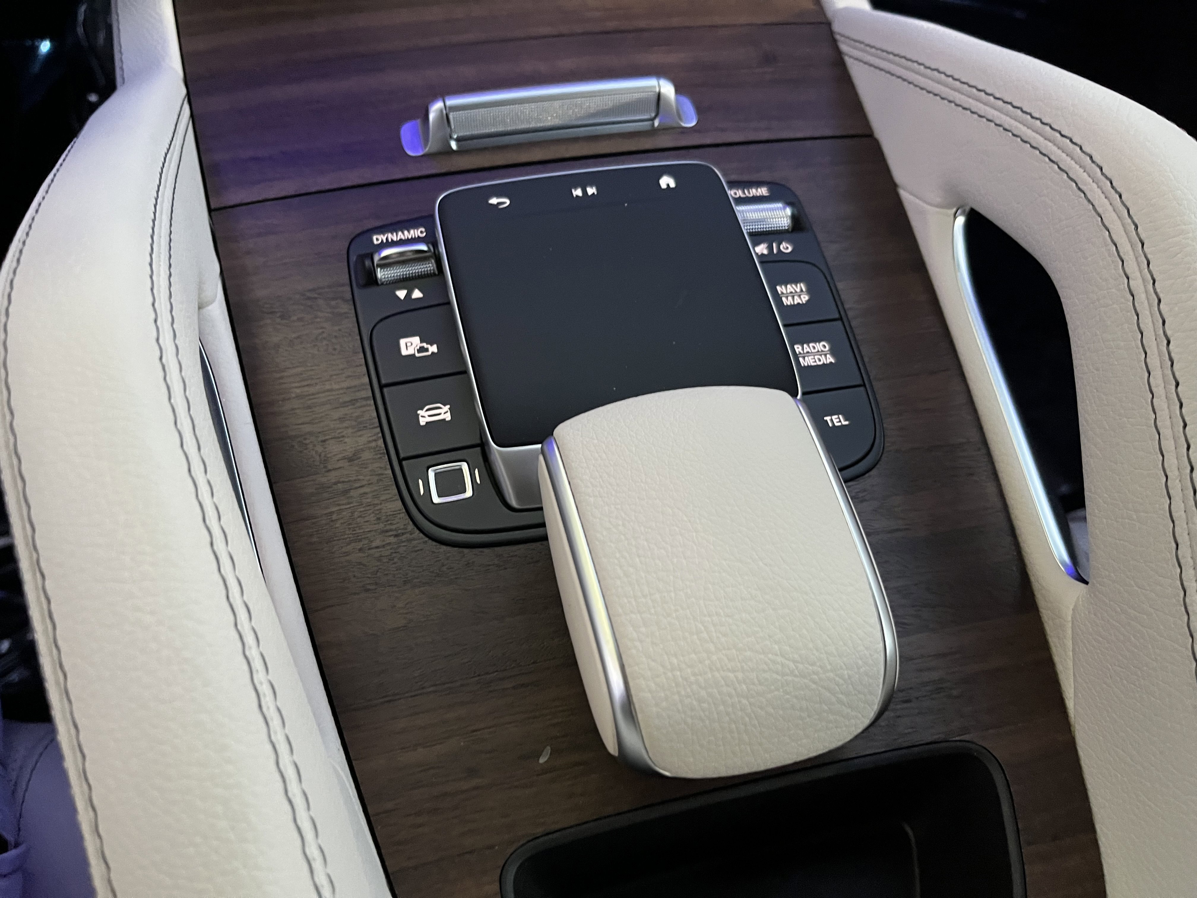 New 2026 MOONLIGHT WHITE Mercedes-Benz GLE 450 image 28