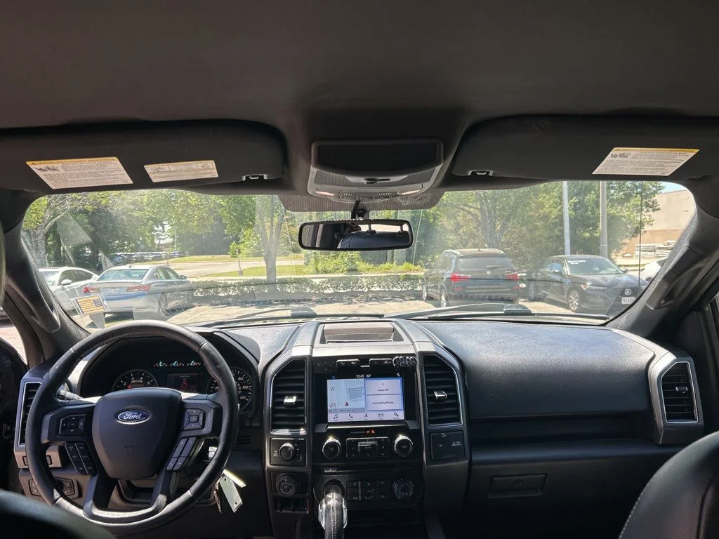 Used 2018 Gray Ford XLT image 19