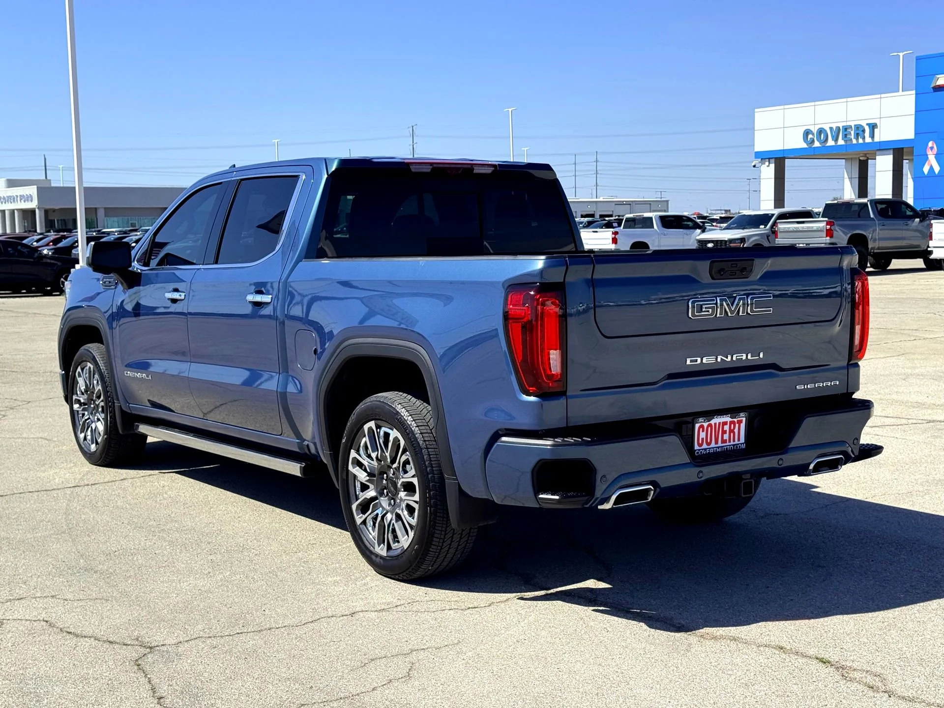 Used 2025 Downpour Metallic GMC Denali Ultimate image 10