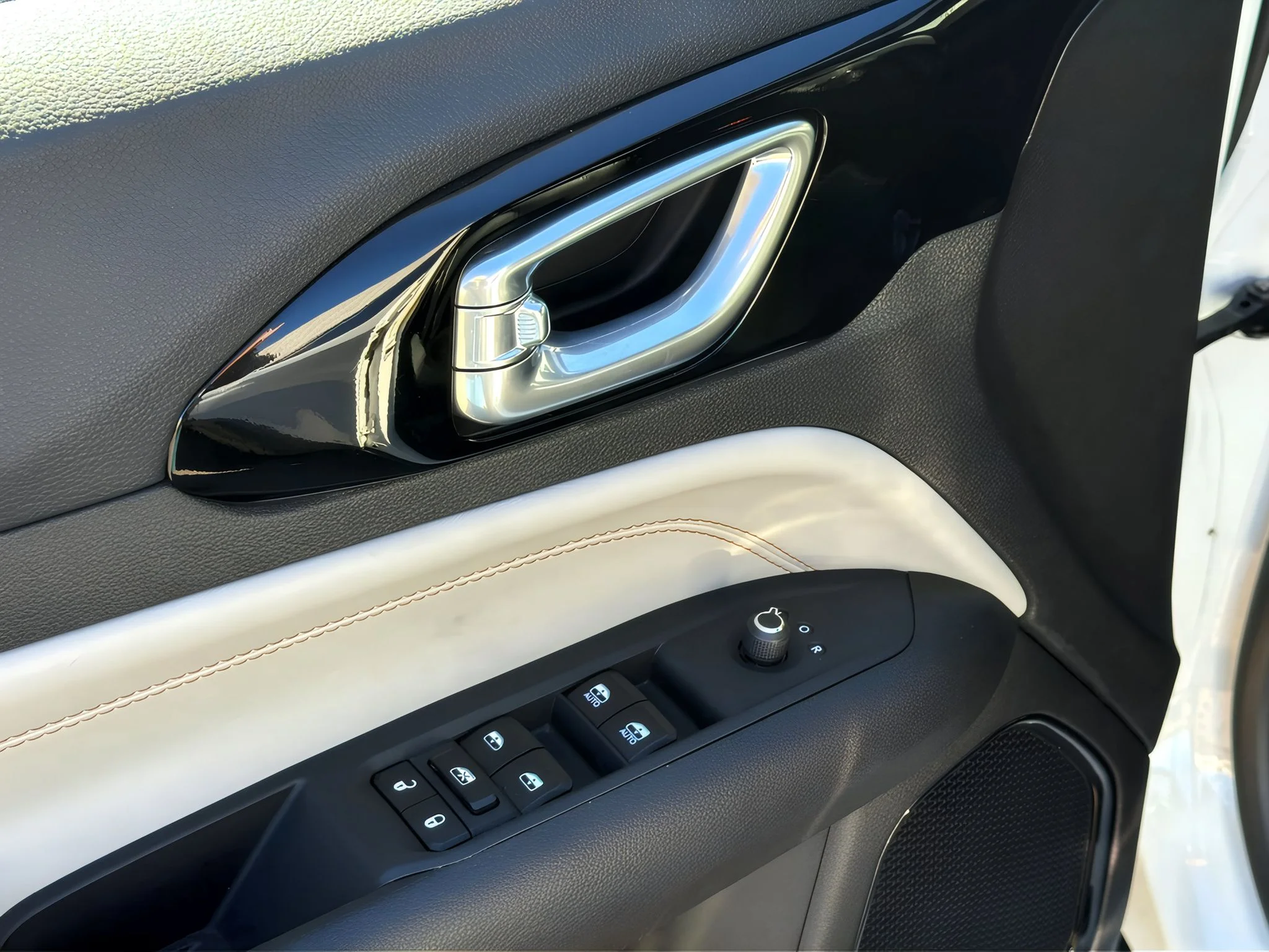 2025 Jeep Compass Limited - Photo 15