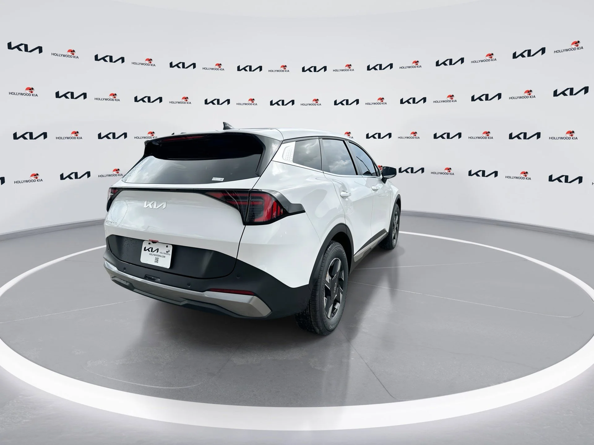 New 2026 Glacial White Pearl Kia LX image 8