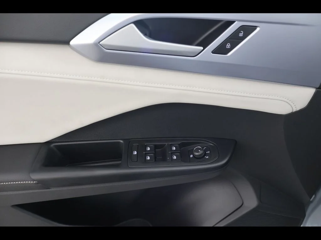 New 2026 Gray Volkswagen 1.5T SE image 27