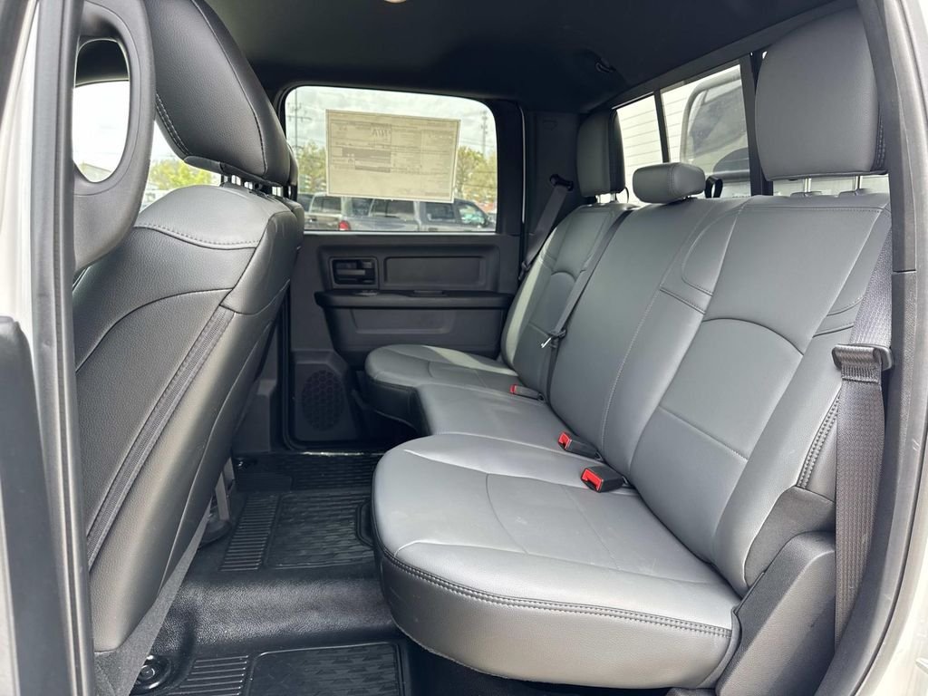 2026 RAM 3500 Chassis Tradesman - Photo 29