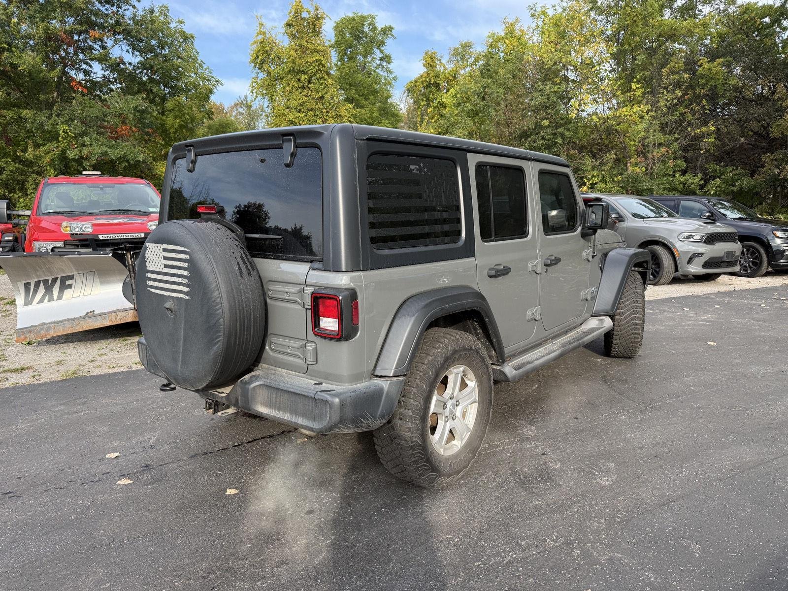 Used 2020 Sting-Gray Clearcoat Jeep Sport S image 3