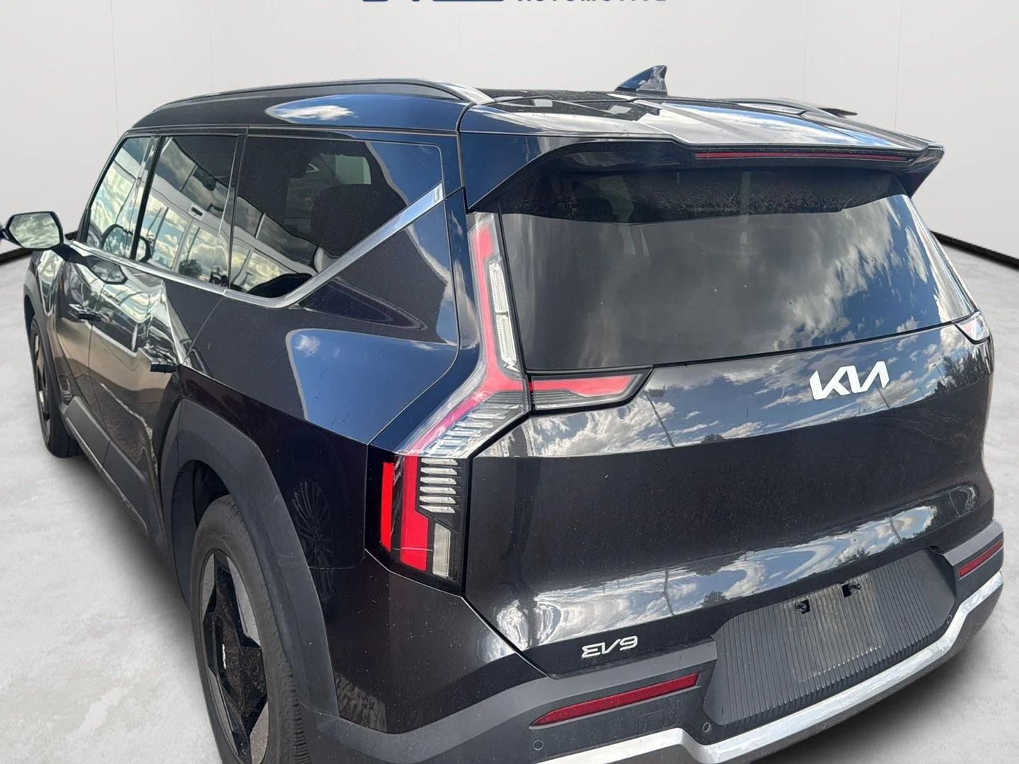 Certified Used 2024 Panthera Metal Kia Wind image 7