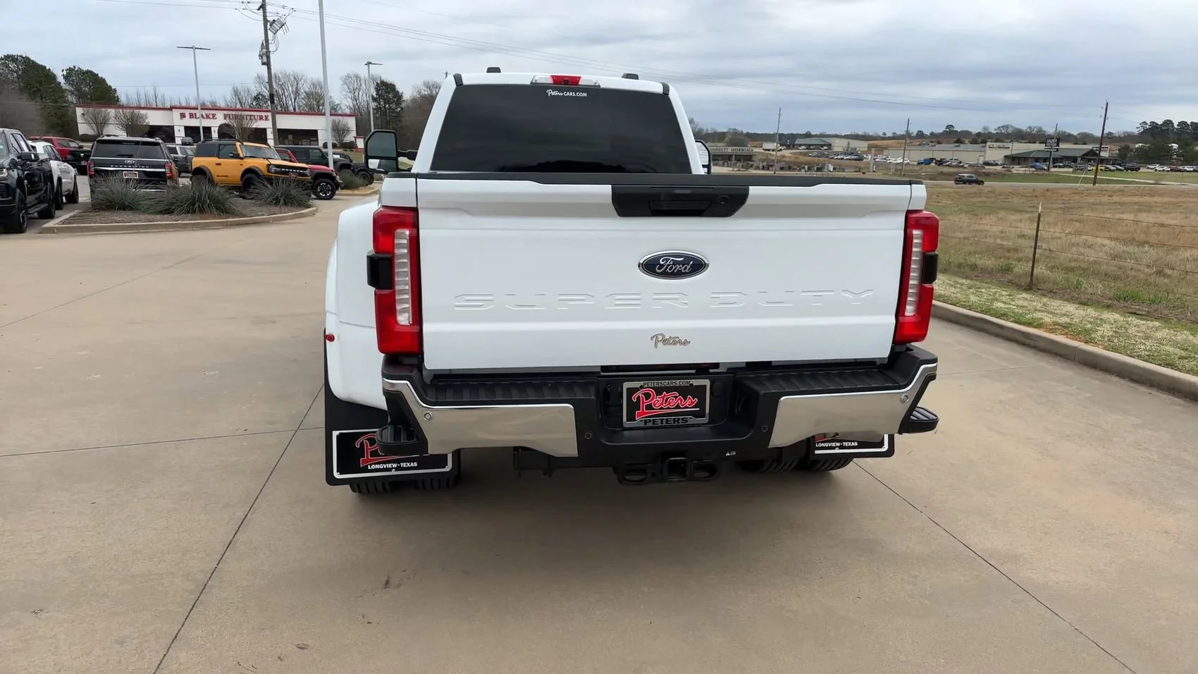 Used 2025 Oxford White Ford XLT image 7