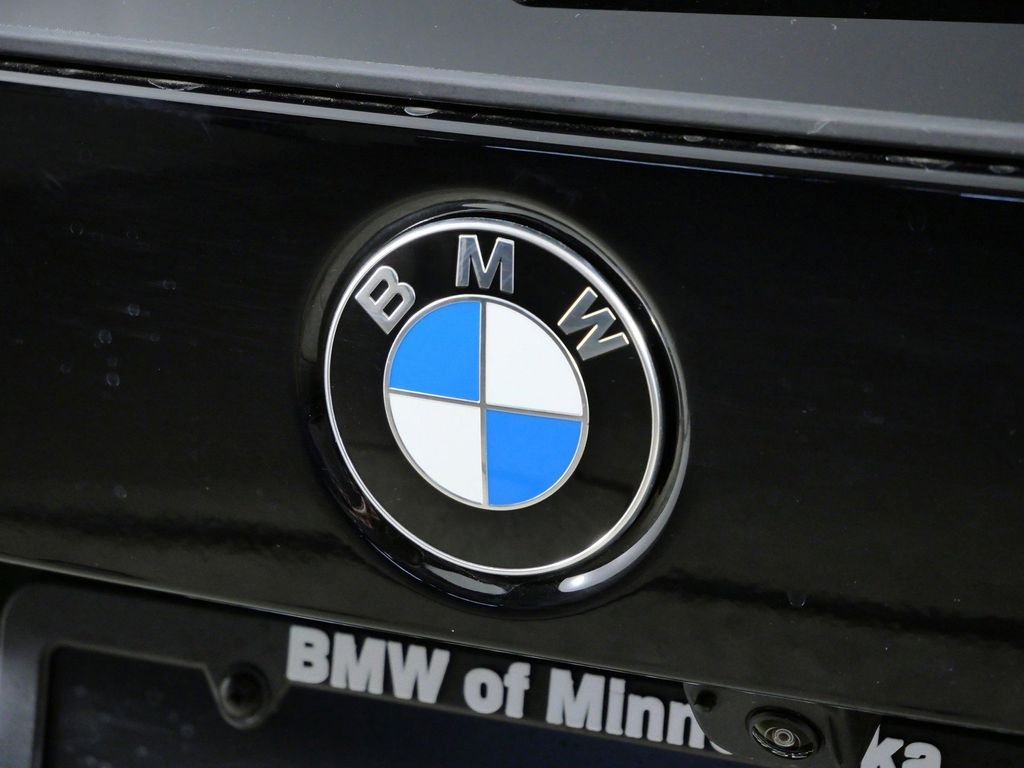 Used 2026 Jet Black BMW xDrive28i image 12