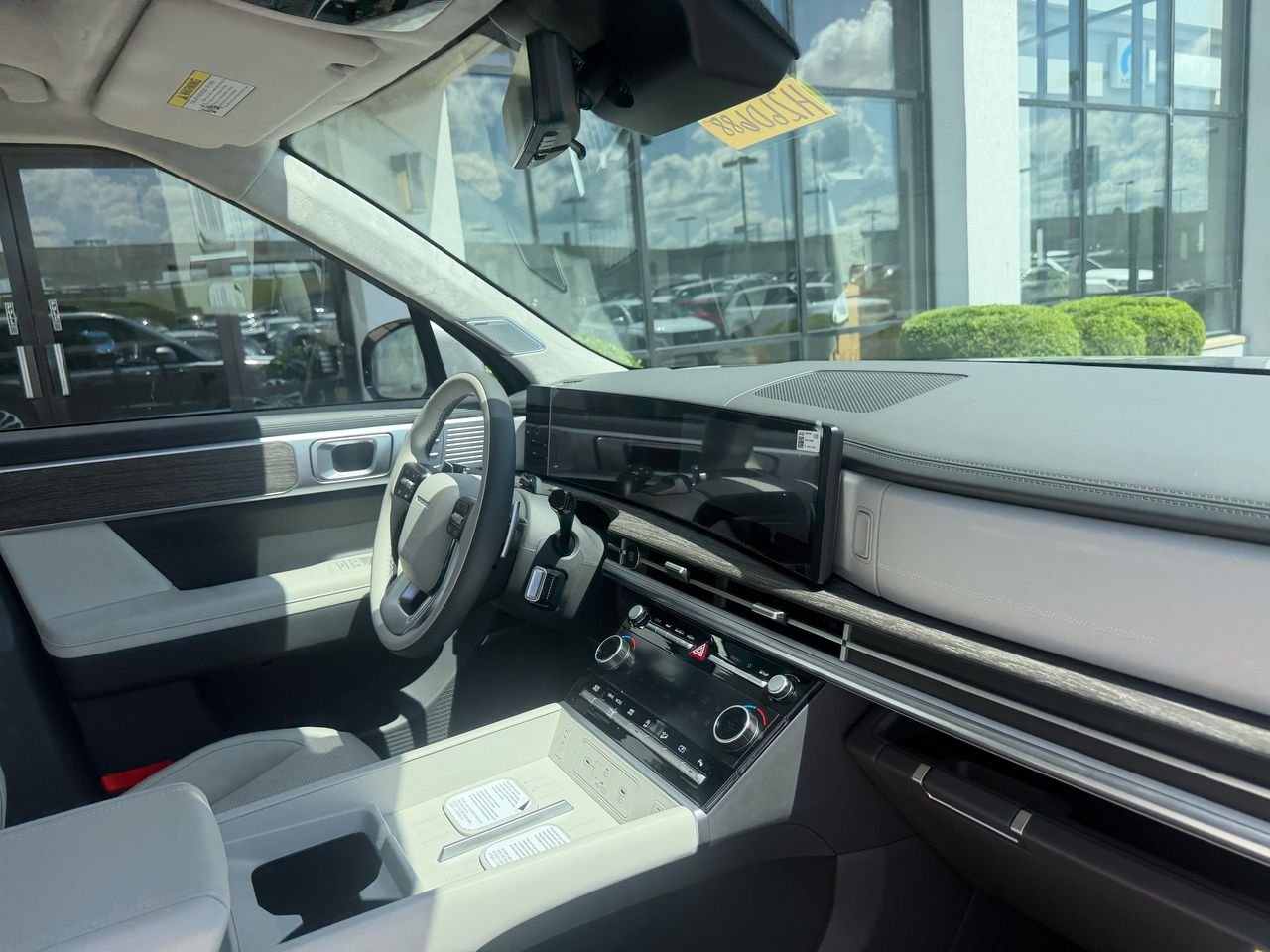 New 2026 Shimmering Silver Pearl Hyundai Calligraphy AWD image 23