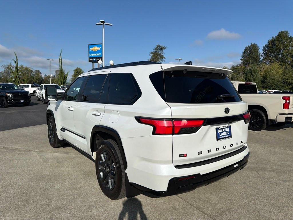 Used 2025  Toyota Limited image 3