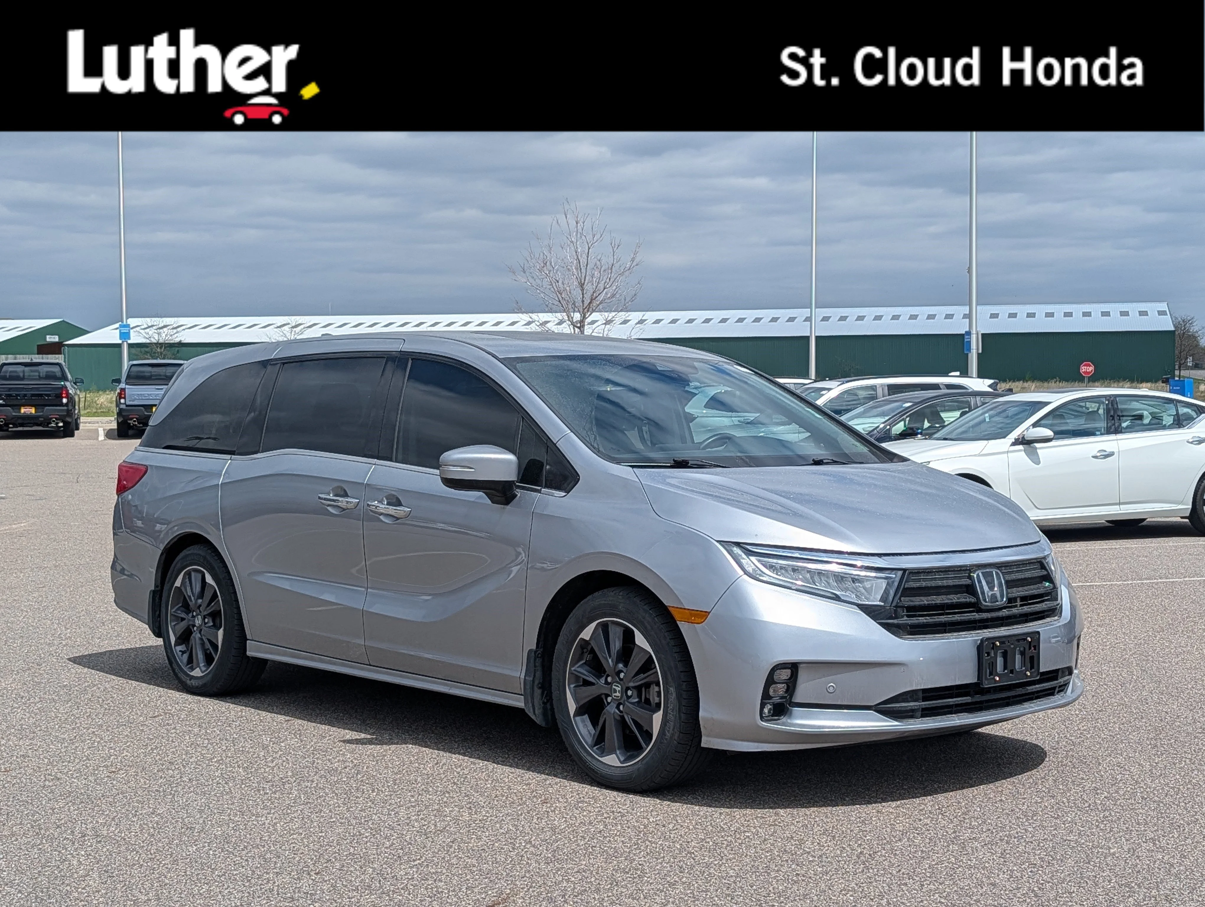 2023 Honda Odyssey Elite's photo