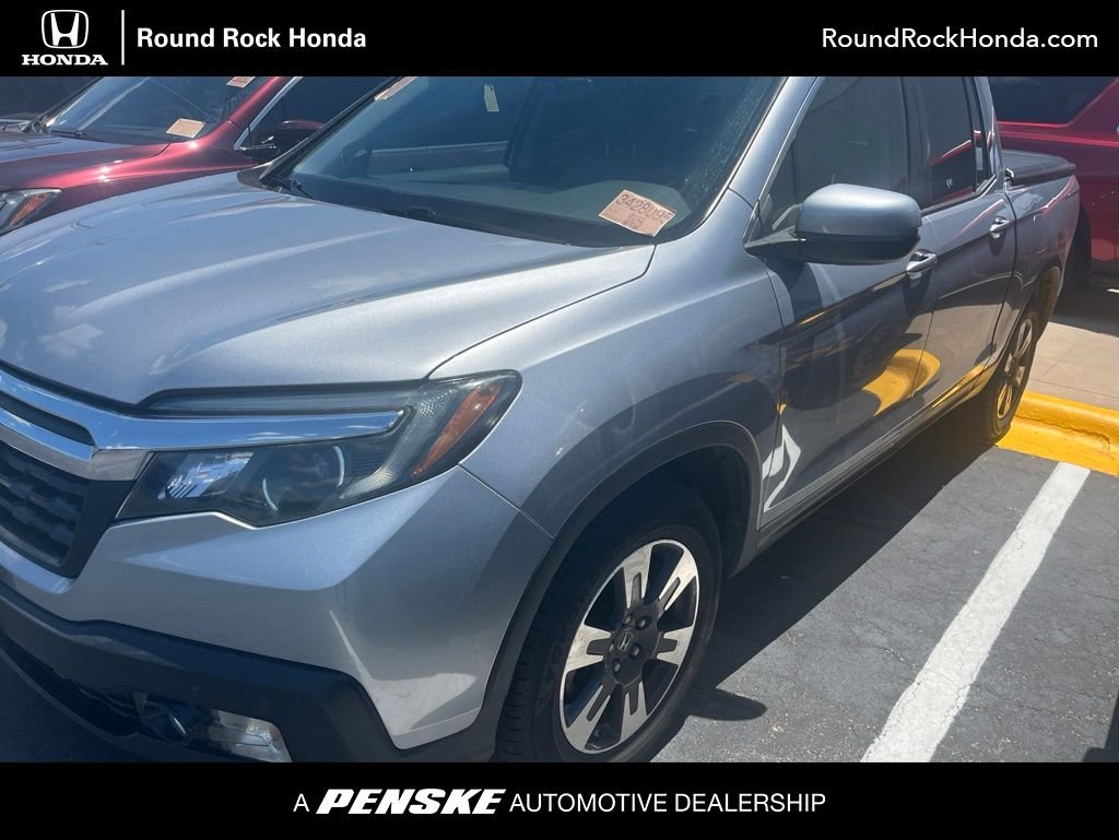 2019 Honda Ridgeline RTL-T's photo