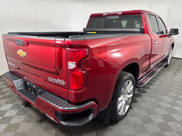 Used 2026 Red Chevrolet High Country image 3