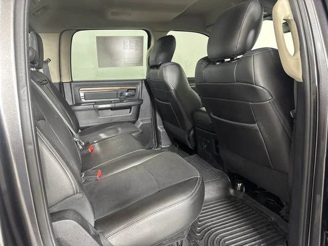 Used 2015 Granite Crystal Clearcoat Metallic Ram Laramie image 5