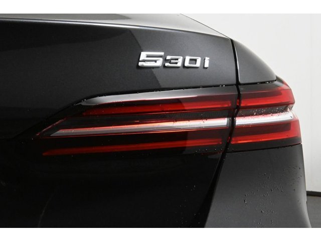 2026 BMW 5 Series 530i - Photo 13