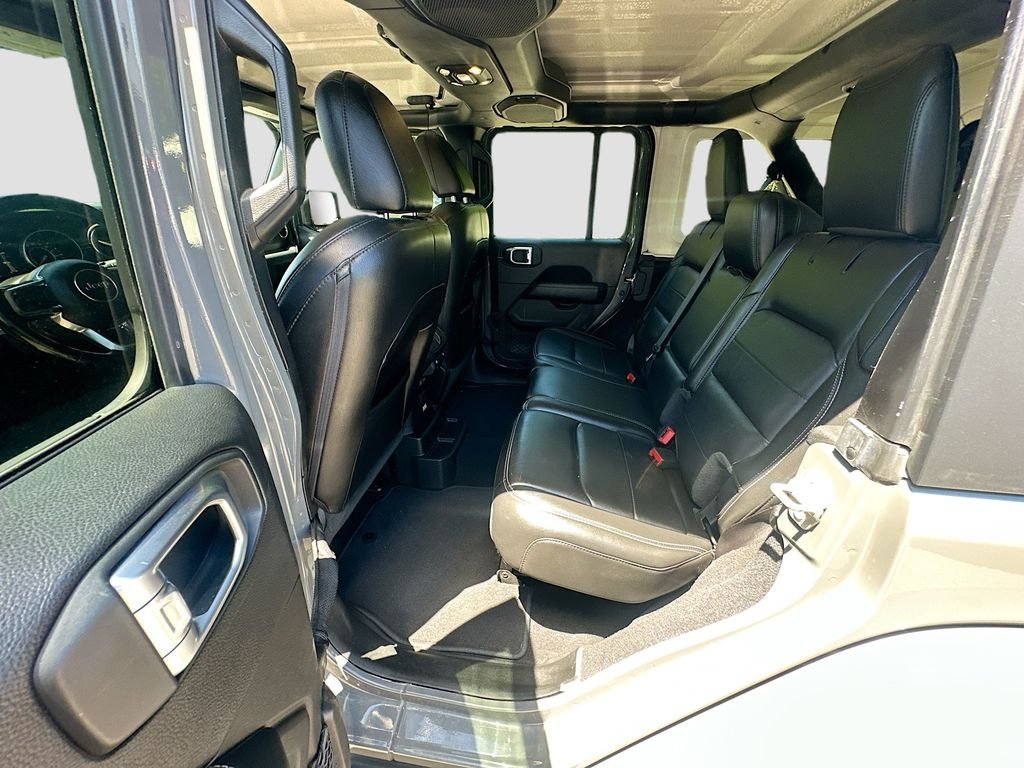 Used 2020 Sting-Gray Clearcoat Jeep Sahara image 26