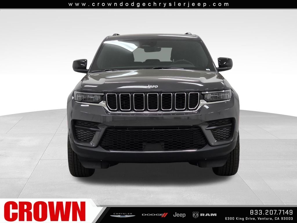 New 2026 Baltic Gray Metallic Clear-Coat Exterior Paint Jeep Laredo image 2