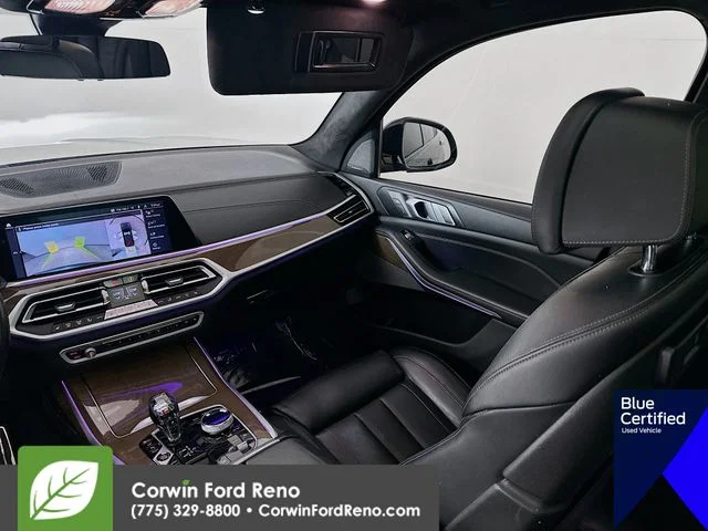 Certified Used 2020 Black Sapphire Metallic BMW M50i image 27