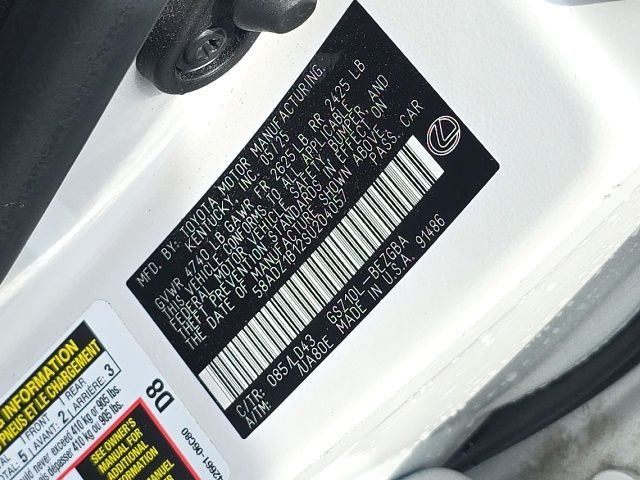 Used 2025 White Lexus 350 image 42