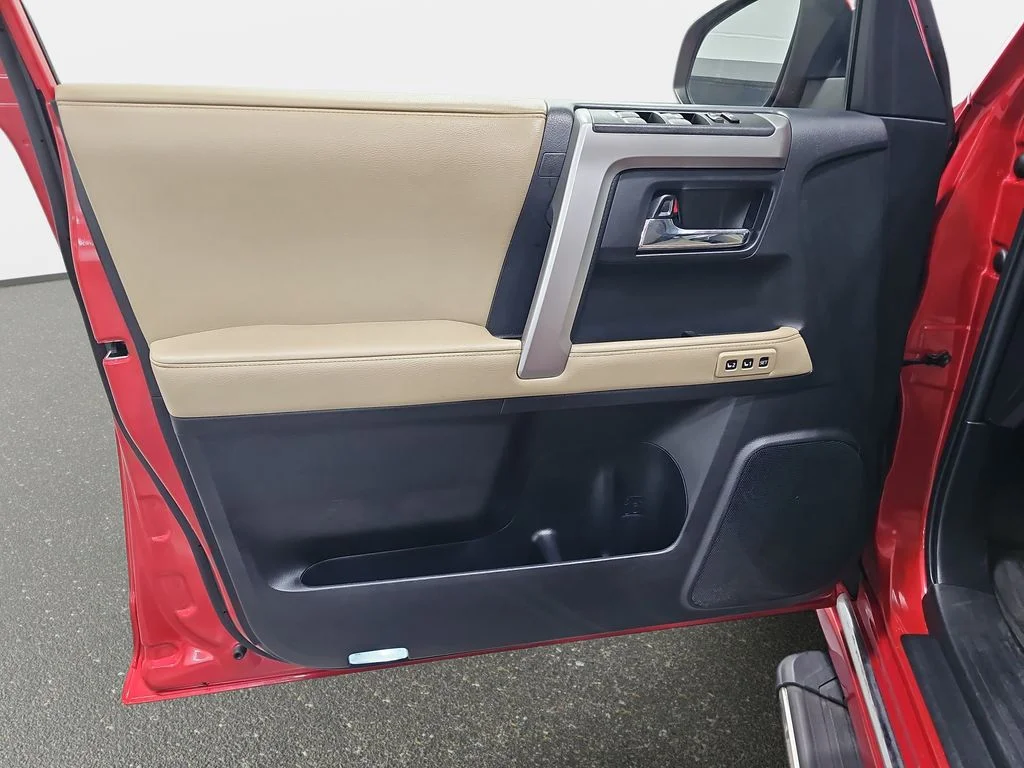 Used 2015 Red Toyota Limited image 29