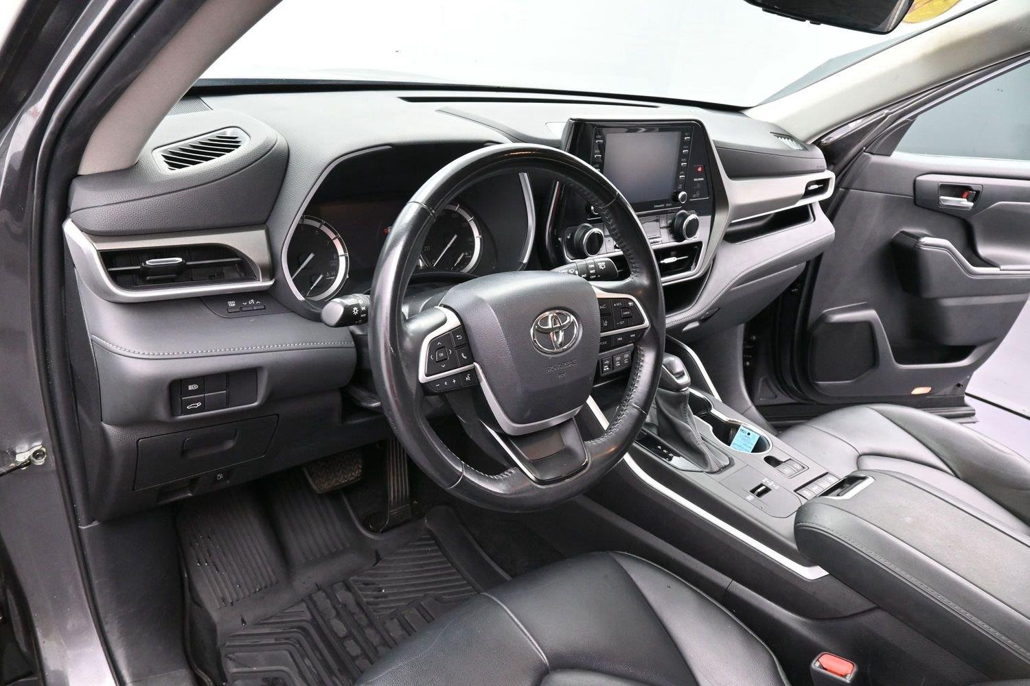 Used 2022 Magnetic Gray Metallic Toyota XLE image 16
