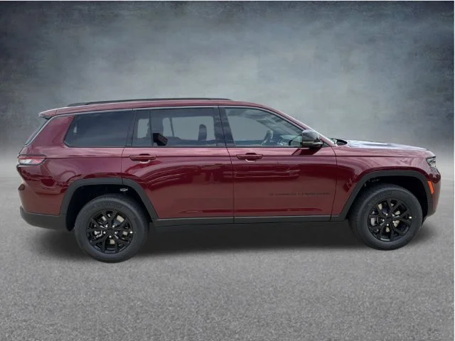 New 2026 Velvet Red Pearl-Coat Exterior Paint Jeep Altitude image 8