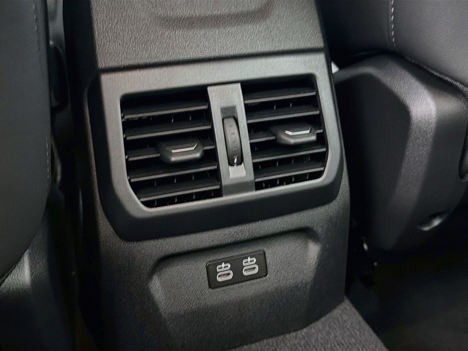 New 2026 Skyscraper Grey Metallic BMW 228 Gran Coupe image 25